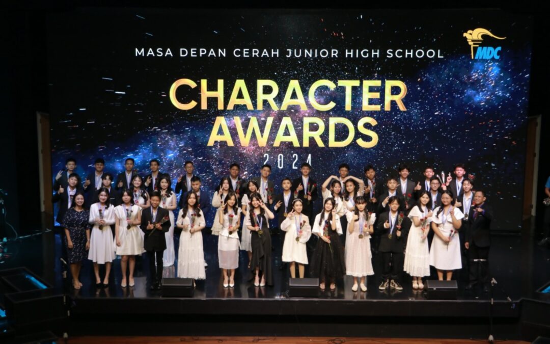 Character Awards Sekolah Kristen Surabaya SMP MDC